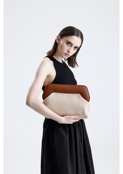 Kadın Kahverengi Çerçeveli Kendinden Desenli Jüt Clutch El Çantası fırsatları