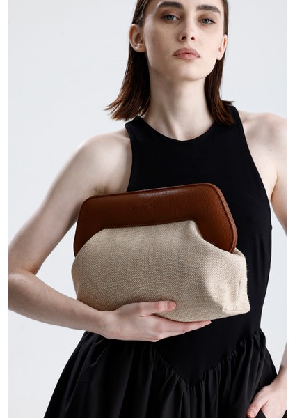 Kadın Kahverengi Çerçeveli Kendinden Desenli Jüt Clutch El Çantası