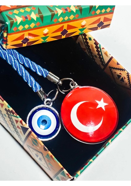 Türk Bayraklı Cam Boncuklu ve Nazar Boncuklu Anahtarlık indirimleri