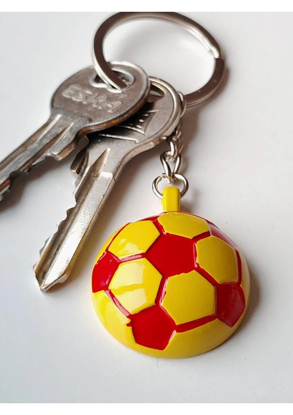 Sarı Kırmızı Futbol Takımı Temalı - Yarım Futbol Topu - Arkası Aynalı Anahtarlık fiyatları