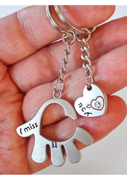 Avuç Içinde Kalp Ikiz Metal Sevgililere Özel Anahtarlık