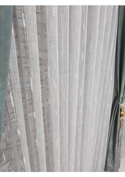 Tül Perde Gümüş Sim Çizgili Hoş Görünümlü Tüm Odalara Uygun 1/3 Pileli