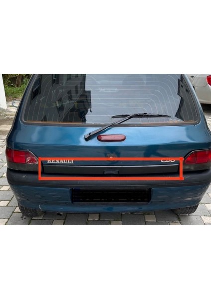 Clio 1 (91-98) Arka Reflektör
