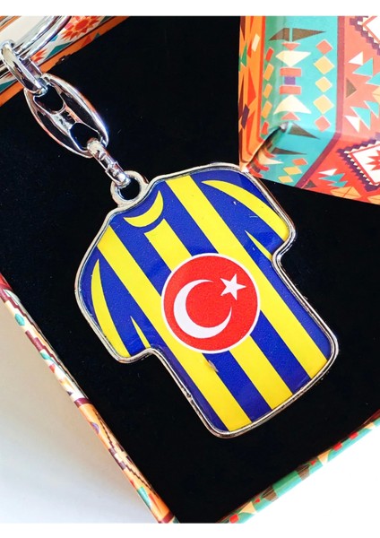 Sarı Lacivert Takım Formalı Metal Anahtarlık fırsatları