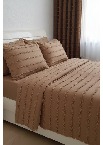 Wave Koleksiyon Iskandinav Sütlü Kahve Yatak Örtüsü Seti 260X250 cm + 4 Yastık Kılıfı