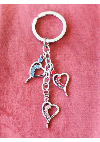 Mavi Pembe ve Kırmızıdan Camlı Kalplerden Metal Anahtarlık fırsatları
