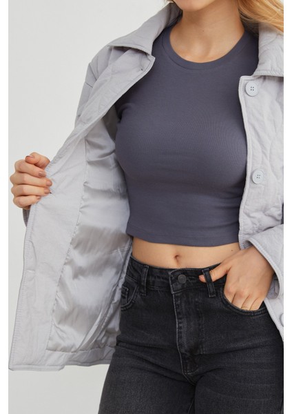 Su Yolu Desenli Kapitone Oversize Düğmeli Mont