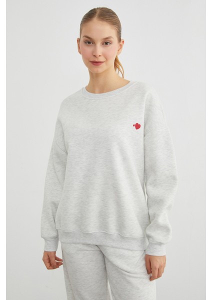 3 Iplik Kalp Baskılı Bisiklet Yaka Sweatshirt