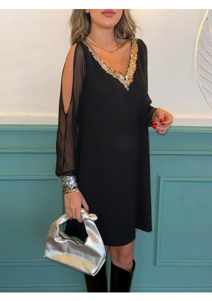 Kadın Uzun Kollu V Yaka Kollar Tül Yırtmaç Detay Kol Manşetleri ve Yaka Payet Krep Elbise