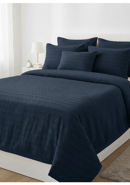 Waves Koleksiyon Lacivert Yatak Örtüsü Seti - 260X250 cm + 4 Yastık Kılıfı