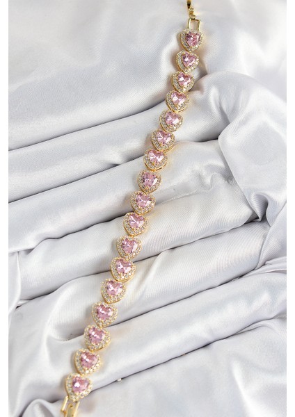 Pirinç Zirkon Taşlı Pembe Kalp Baget Model Gold Renk Vıp Seri Kadın Bileklik - Lisinya