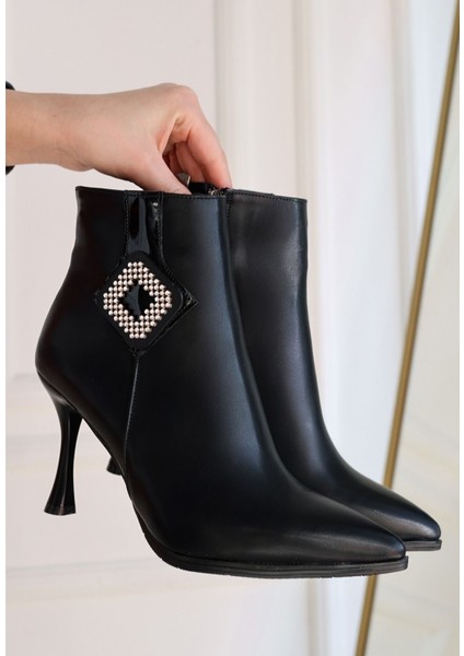 Moose Siyah Cilt Topuklu Bot - Lisinya