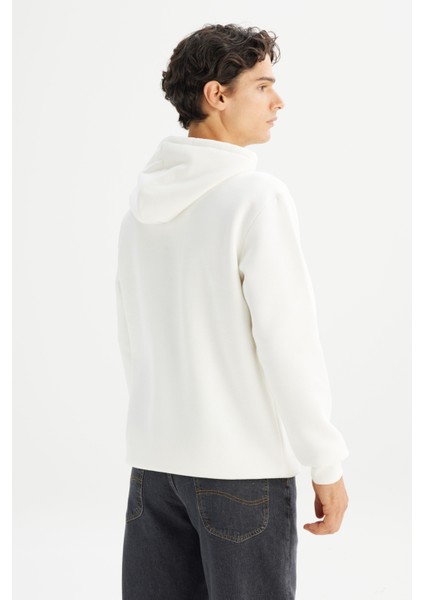 Pamuklu Regular Fit Normal Kesim Kapüşonlu Logo Detaylı Sweatshirt indirimleri