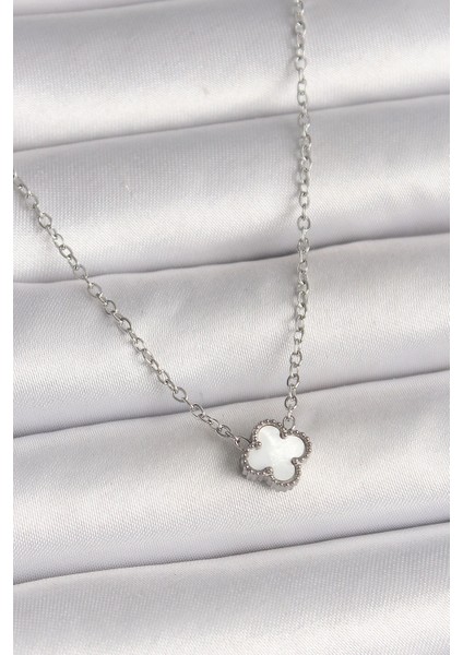 316L Çelik Gümüş Renk Beyaz Yonca Model Kadın Kolye - TJ-BKO10020