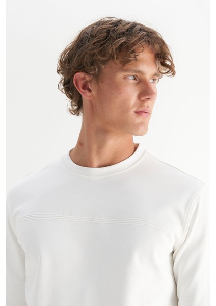 Pamuklu Regular Fit Normal Kesim Bisiklet Yaka Sweatshirt fırsatları