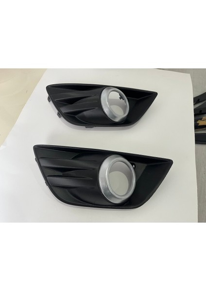 Ford Kuga Sis Farı Çerçevesi (Sag Yolcu Tarafı) modelleri