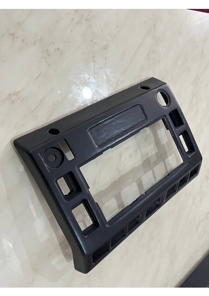 Land Rover Defender Orta Çerçeve modelleri