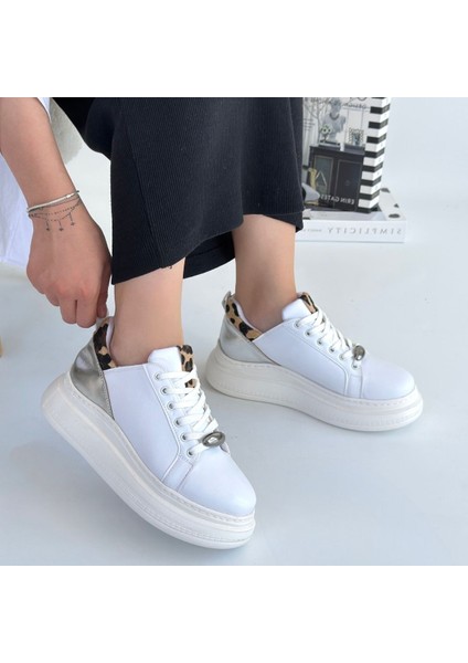 Gasta Beyaz Cilt Gümüş Detaylı Bağcıklı Spor Ayakkabı - Lisinya modelleri