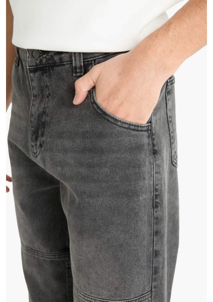 Relax Fit Yırtık Detaylı Jean Pantolon E8420AX25AU indirimleri