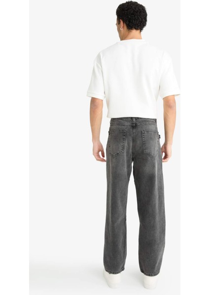 Relax Fit Yırtık Detaylı Jean Pantolon E8420AX25AU