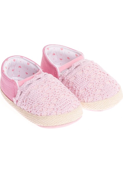 Kız Bebek Yürüme Öncesi Cırtlı Kapanma