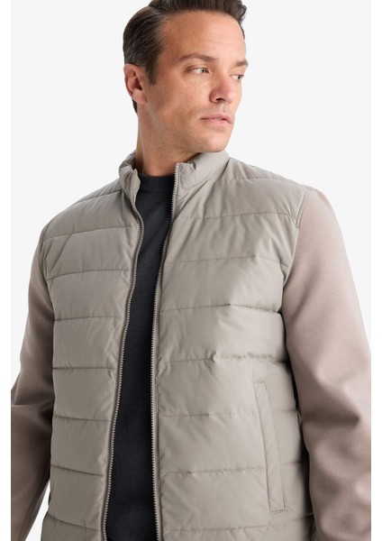 Su İtici Rüzgar Geçirmez Slim Fit Dar Kesim Astarlı Fermuarlı Cepli Mont D7532AX25AU fırsatları