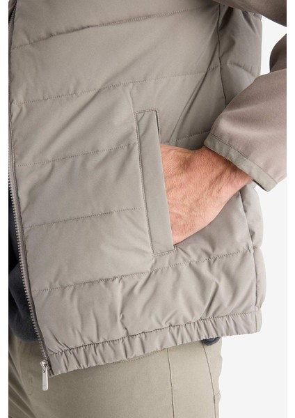 Su İtici Rüzgar Geçirmez Slim Fit Dar Kesim Astarlı Fermuarlı Cepli Mont D7532AX25AU indirimleri