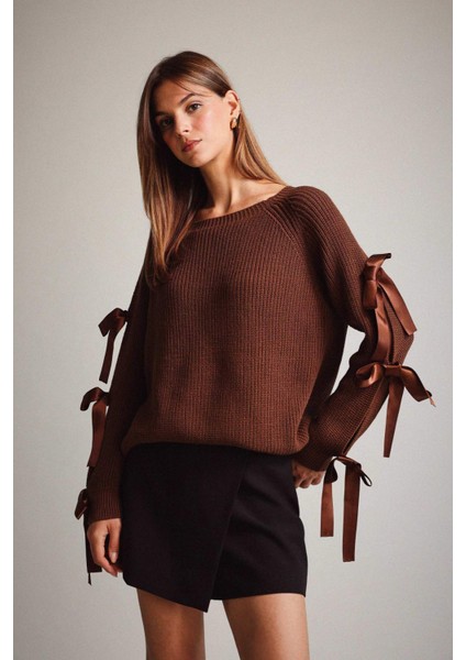 Kayık Yaka Fiyonk Detaylı Kazak G3338AX25AU