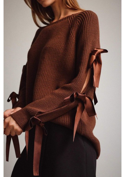 Kayık Yaka Fiyonk Detaylı Kazak G3338AX25AU indirimleri