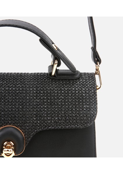 03CAH304940A100 KADIN Siyah Hasır Detaylı Omuz Çantası modelleri