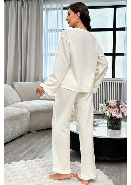 Marsilyan- Kadın Beyaz Önden Bağlamalı Kolu ve Paçası Fırfır Detaylı Uzun Kollu Pijama Takımı fiyatları