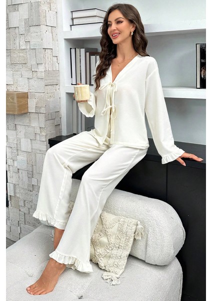 Marsilyan- Kadın Beyaz Önden Bağlamalı Kolu ve Paçası Fırfır Detaylı Uzun Kollu Pijama Takımı modelleri