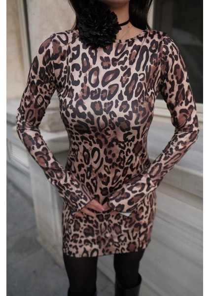 Kadın Uzun Kollu Kayık Yaka Leopar Baskılı Mini Elbise modelleri