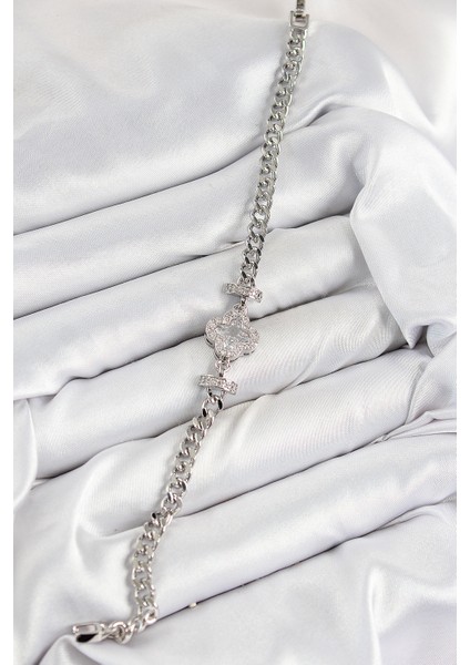 Pirinç Zirkon Taşlı Yonca Model Gümüş Renk Kadın Bileklik - Lisinya