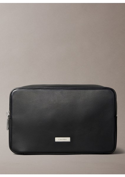 Siyah Traş Çantası Plaque Dopp Kıt