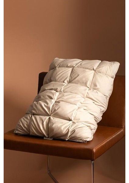 Yeni Sezon Allure 3D Yastık - Bej