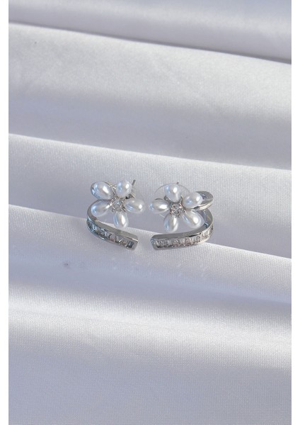 Pirinç Gümüş Renk Zirkon Taşlı Kıvrımlı Inci Çiçek Küpe - Lisinya