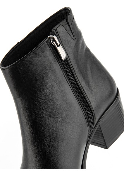 Deri Siyah Kadın Topuklu Bot 725011-001 indirimleri