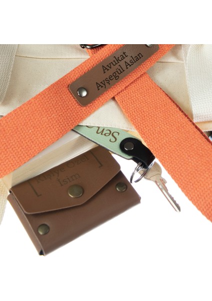 Gemi Figürlü Sevdiklere Özel Tasarım, Isim Yazılabilir 2’li Deri Anahtarlık Seti, Sütlü Kahve-Bordo modelleri