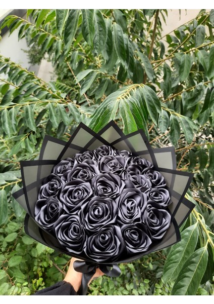 20 Li Solmayan Gül Buketi Siyah Gül Dışı Siyah fiyatları