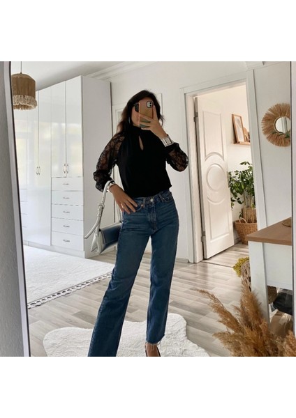 Mdb Kadın Uzun Kollu Göğüs Pencere Detay Yaka Boğazlı Kolları Tüllü Sandy Bluz