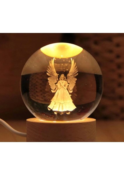 Dekoratif Kanatlı Melek Tasarımlı Ahşap Altlıklı Işıklı Cam Küre Cam 6 cm