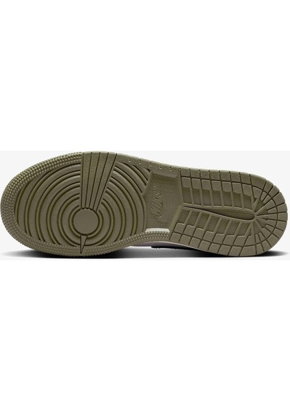 Jordan Air 1 Low Genç Siyah Spor Ayakkabı fırsatları