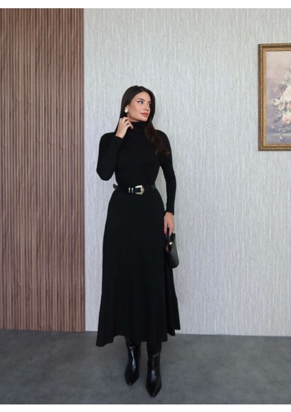 Dik Yaka Uzun Triko Elbise fırsatları