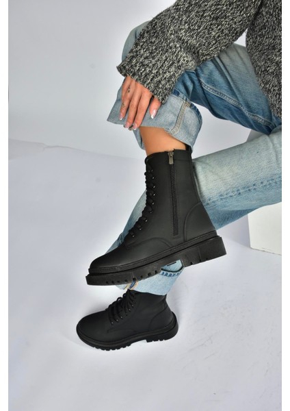 V973192401 Siyah Nubuk Kalın Tabanlı Postal Bot fiyatları