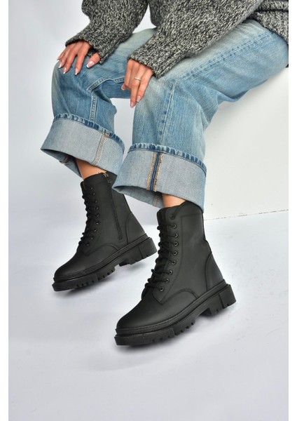 V973192401 Siyah Nubuk Kalın Tabanlı Postal Bot fırsatları