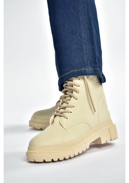 V973192401 Bej Nubuk Kalın Tabanlı Postal Bot fiyatları