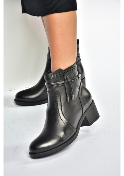 T555703303 Siyah Hakiki Deri Kalın Topuklu Kadın Bot modelleri