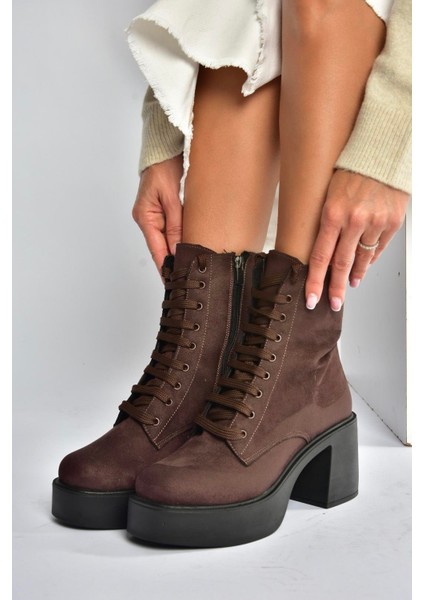 V726681502 Kahverengi Süet Kalın Topuklu Bağcıklı Kadın Bot indirimleri