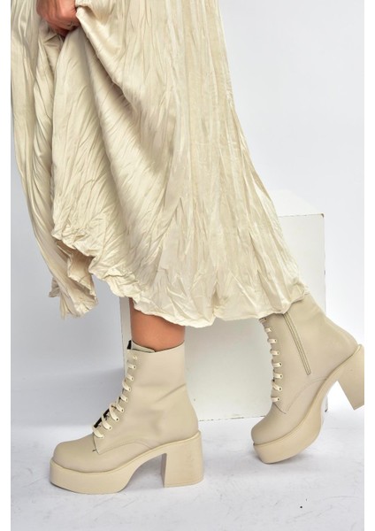 V726681509 Bej Kalın Topuklu Bağcıklı Kadın Bot modelleri